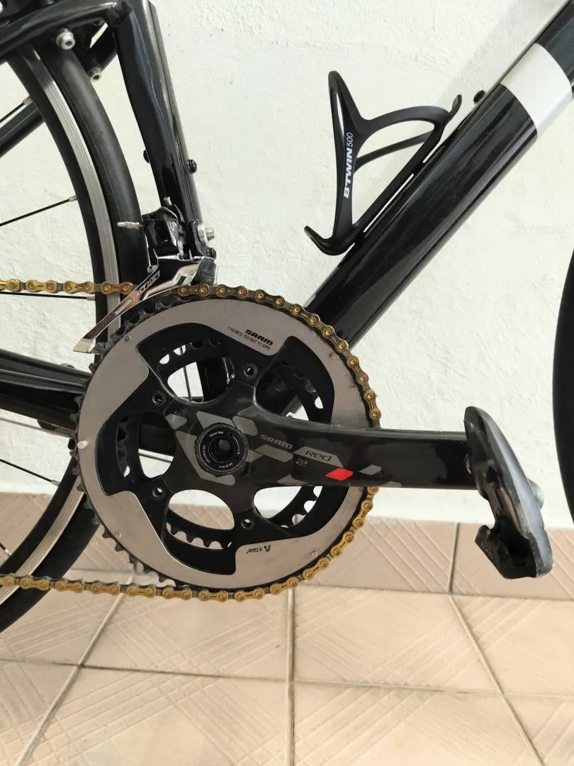 Cannondale CAAD 13 (Size 44) w/ Sram Red 165mm