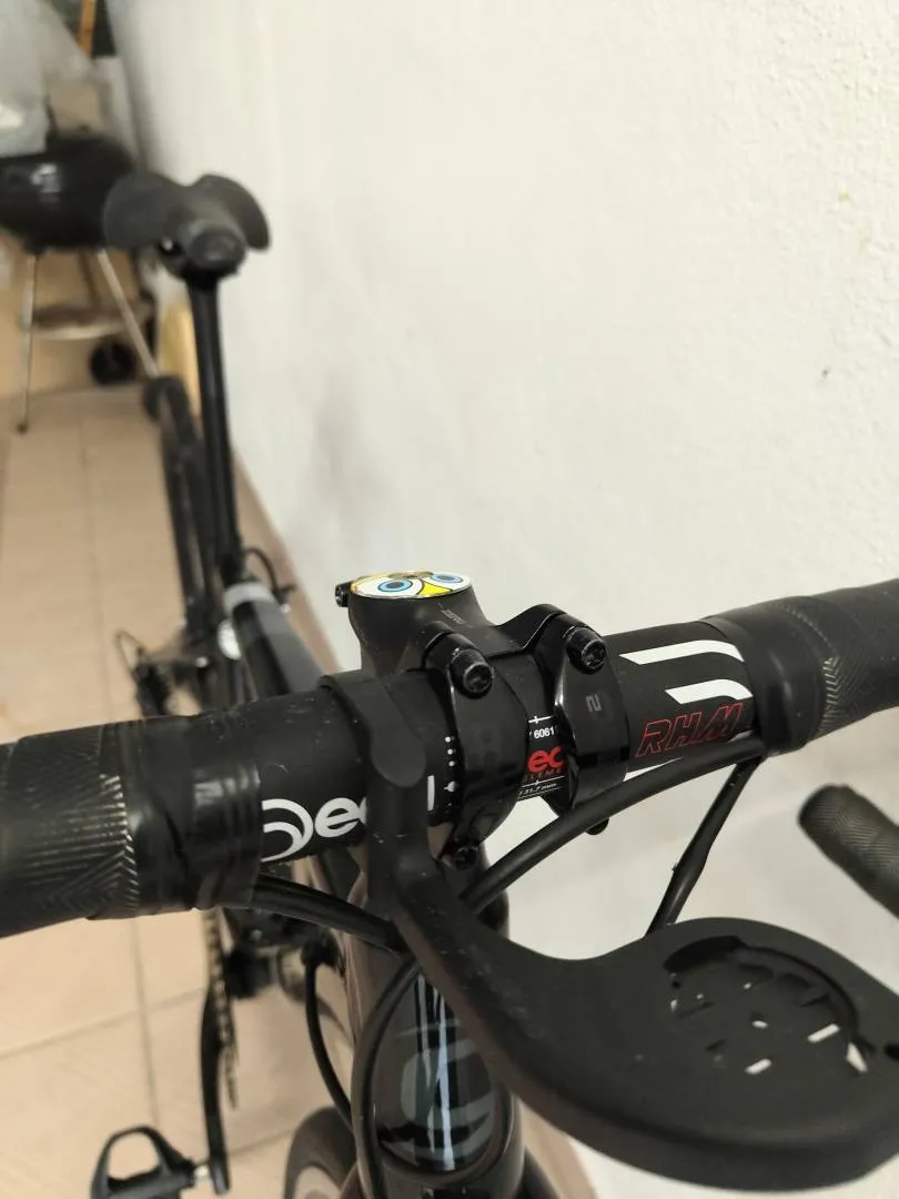 Cannondale CAAD 13 (Size 44) w/ Sram Red 165mm