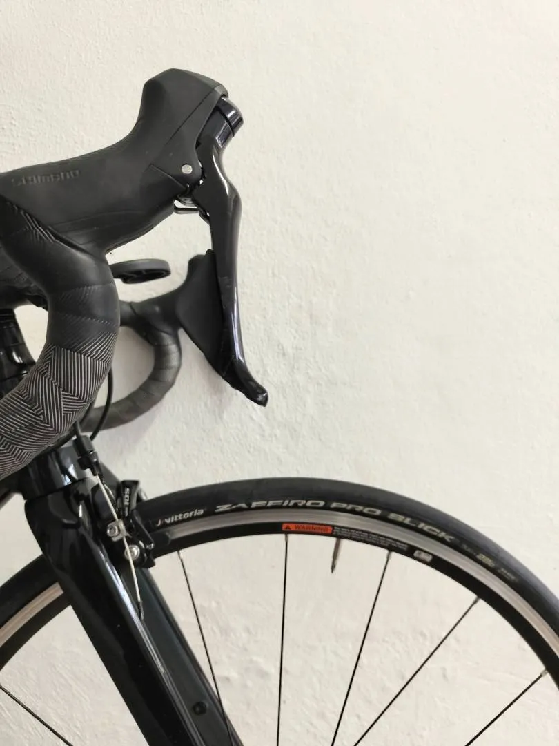 Cannondale CAAD 13 (Size 44) w/ Sram Red 165mm