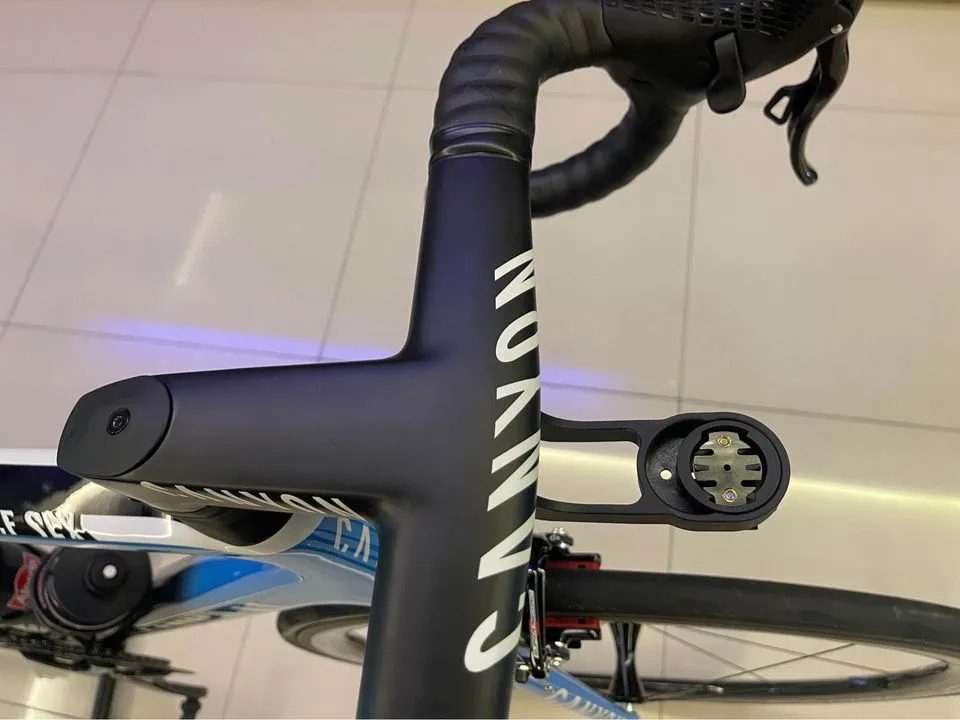 Canyon Ultimate CF SLX 9 Movistar Limited model 2021 December purchase 6year warranty RM 12,500frame