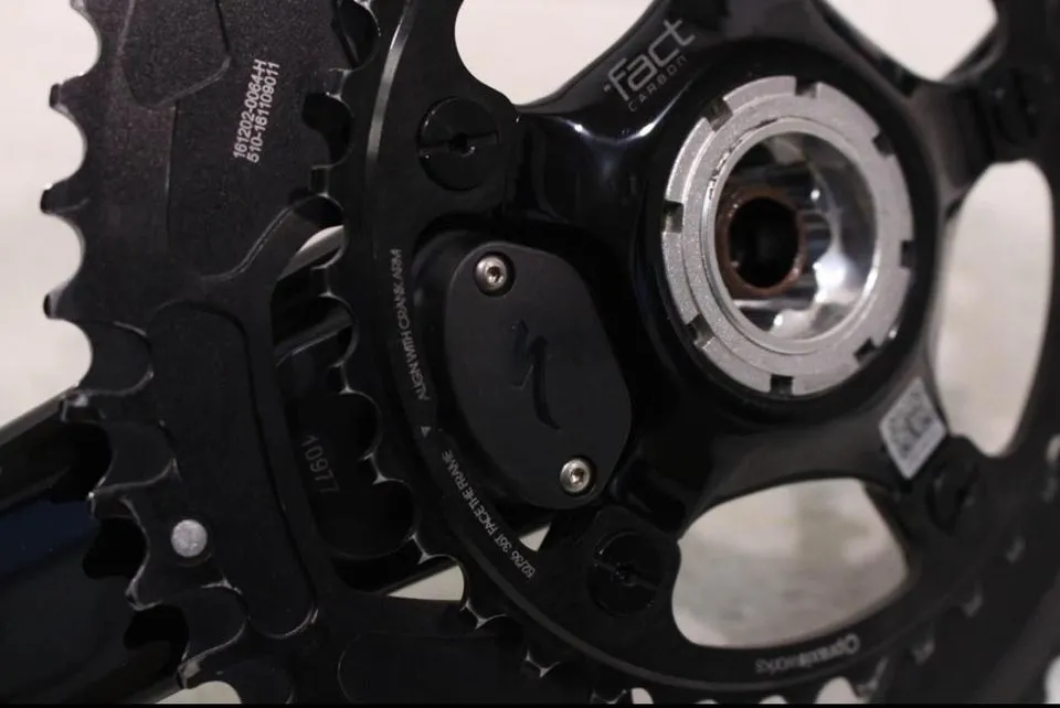 Original genuine Speacialized S-works power meter crankset 172.5mm , dual side leg measurement .BB30