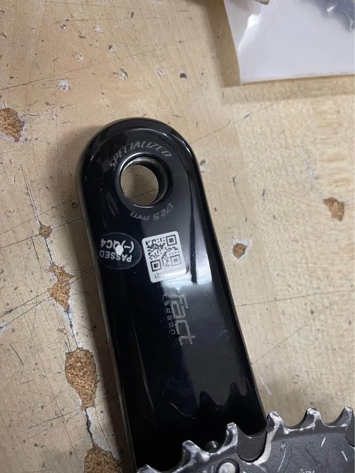 Original genuine Speacialized S-works power meter crankset 172.5mm , dual side leg measurement .BB30