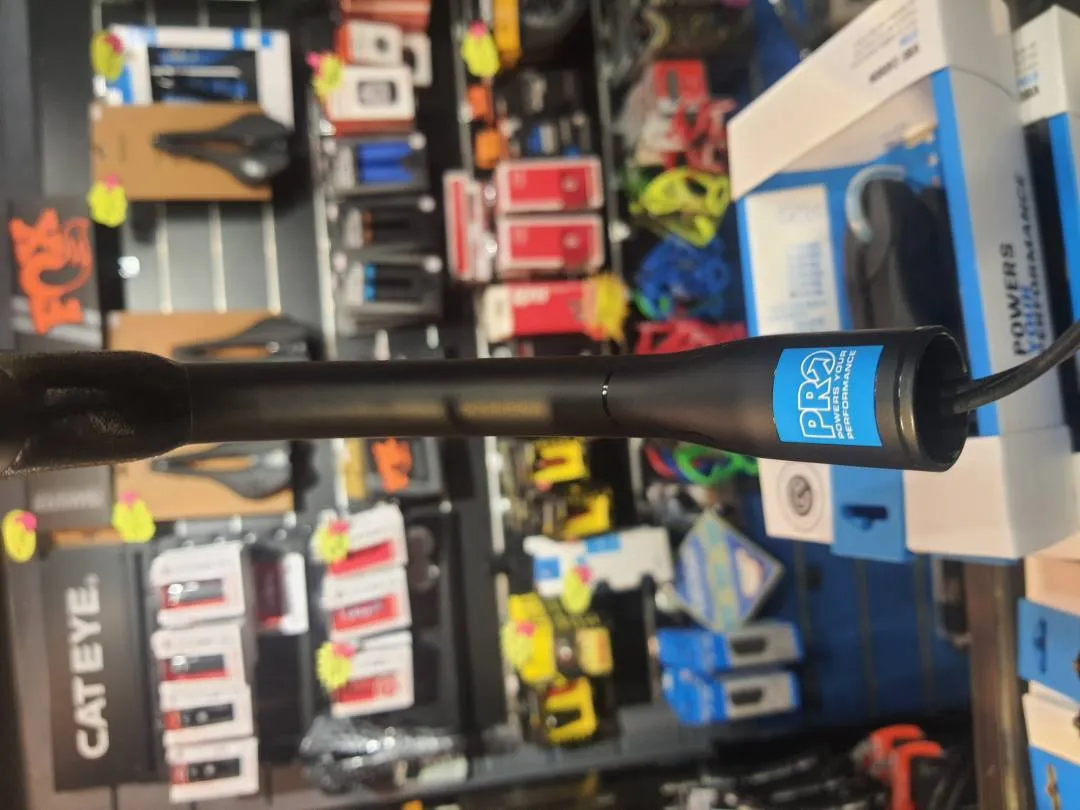 2023 Pro Vibe SL 38cm Carbon Handlebar