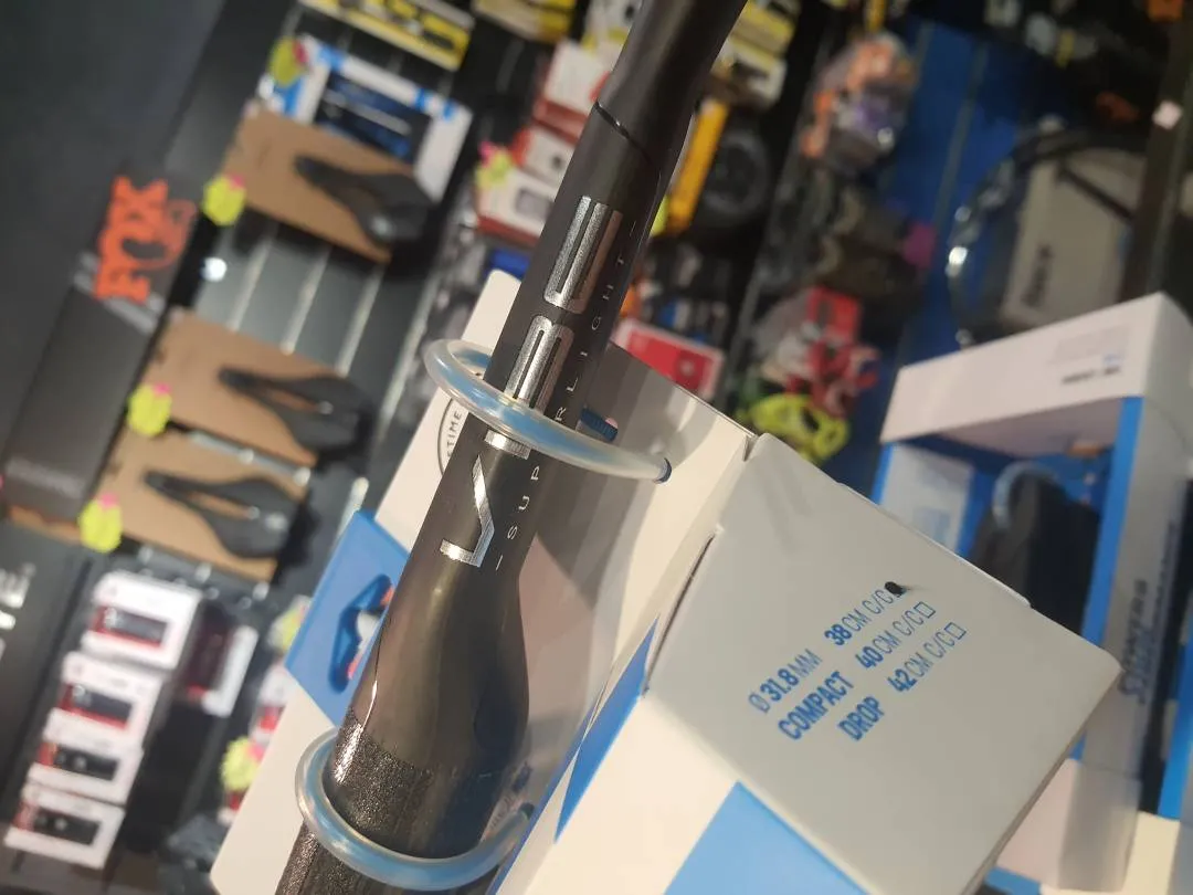 2023 Pro Vibe SL 38cm Carbon Handlebar