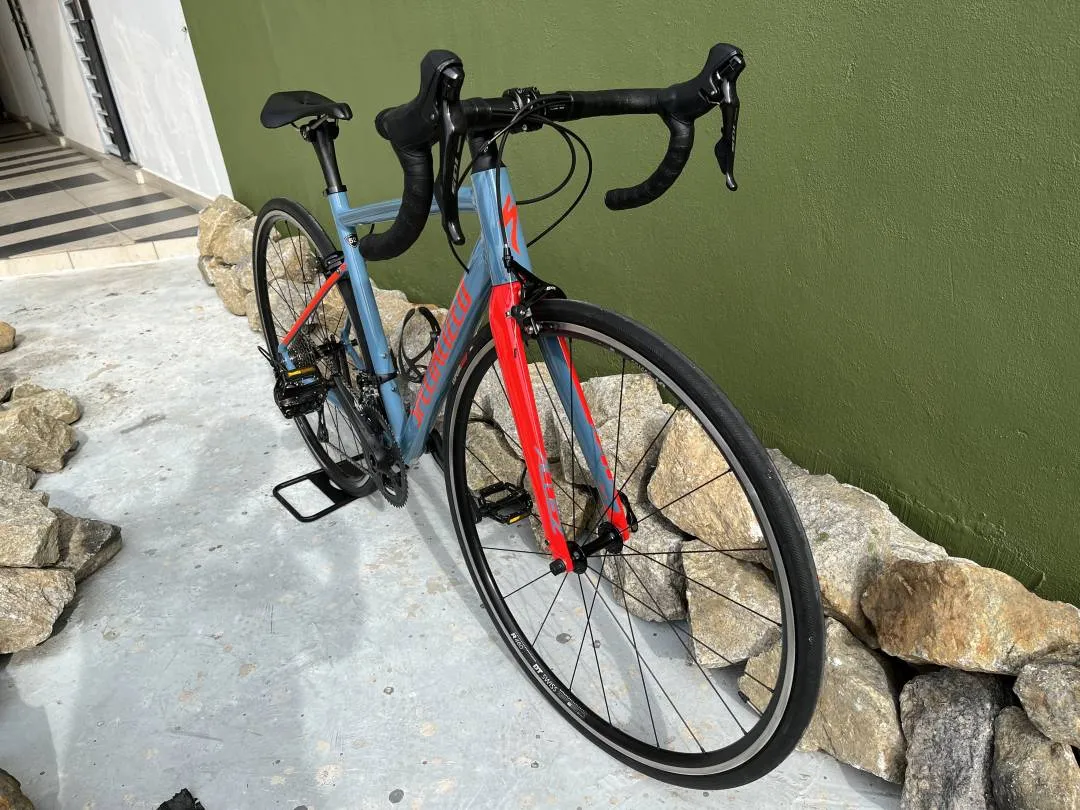 Jackpot Item: Specialized Allez Elite Sprint 2019 Rocket Red Rare Colour
