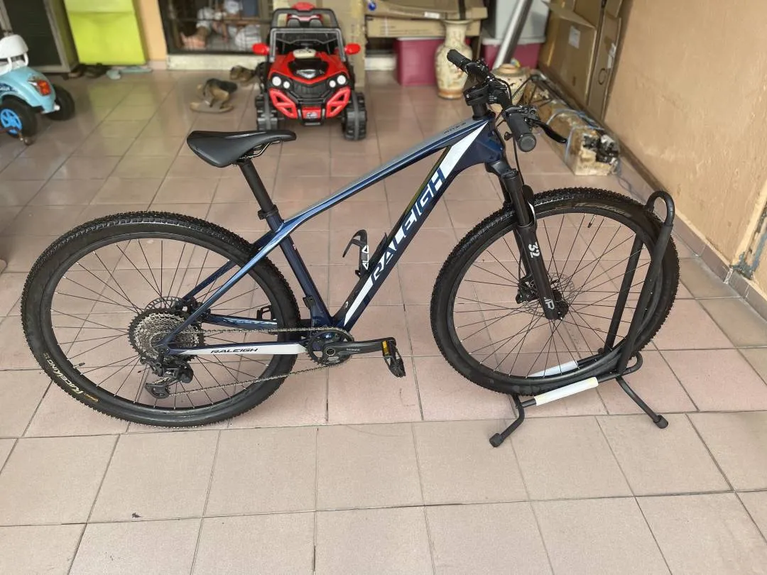 29â€ MTB RALEIGH RACE CARBON (1x12 SPEED)