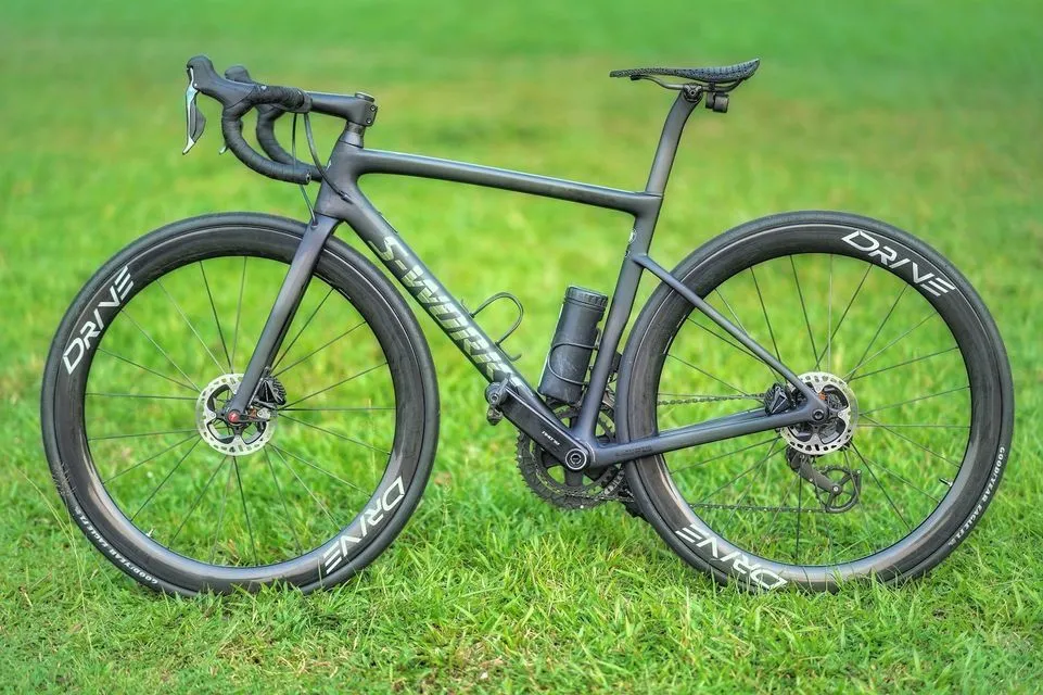 S-Works Tarmac SL6 Frameset (disc brake) with Alpinist Cockpit Handlebar