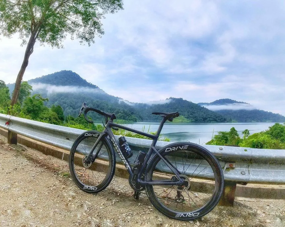 S-Works Tarmac SL6 Frameset (disc brake) with Alpinist Cockpit Handlebar