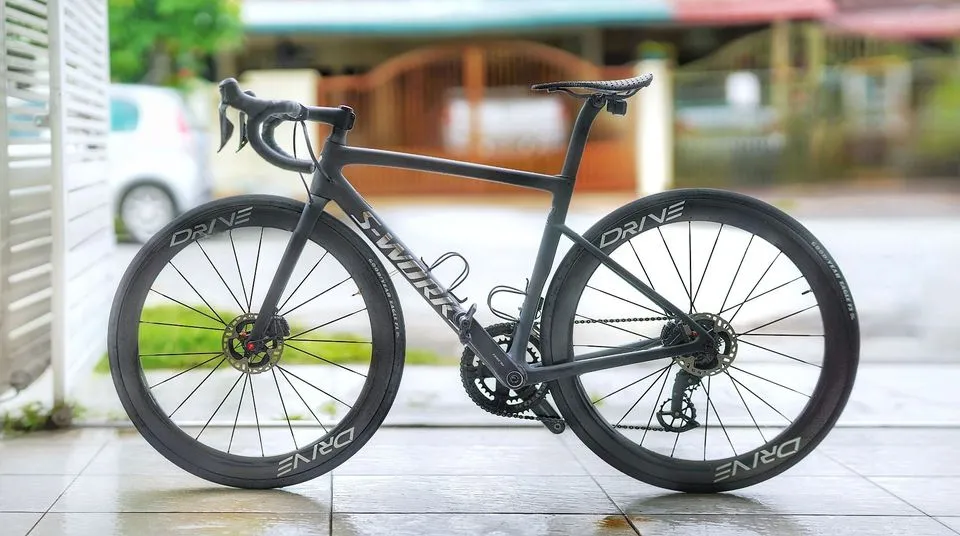 S-Works Tarmac SL6 Frameset (disc brake) with Alpinist Cockpit Handlebar