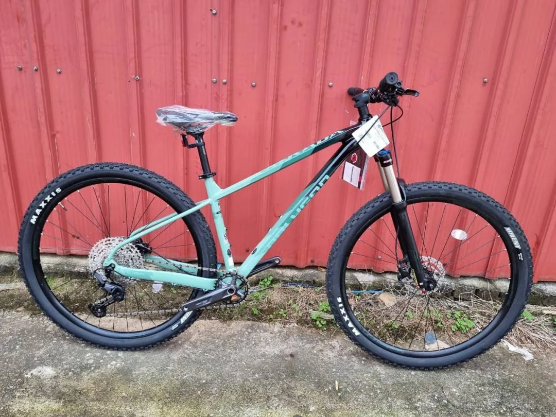 Polygon Xtrada 6 -27.5er- New model !!! (2x11)