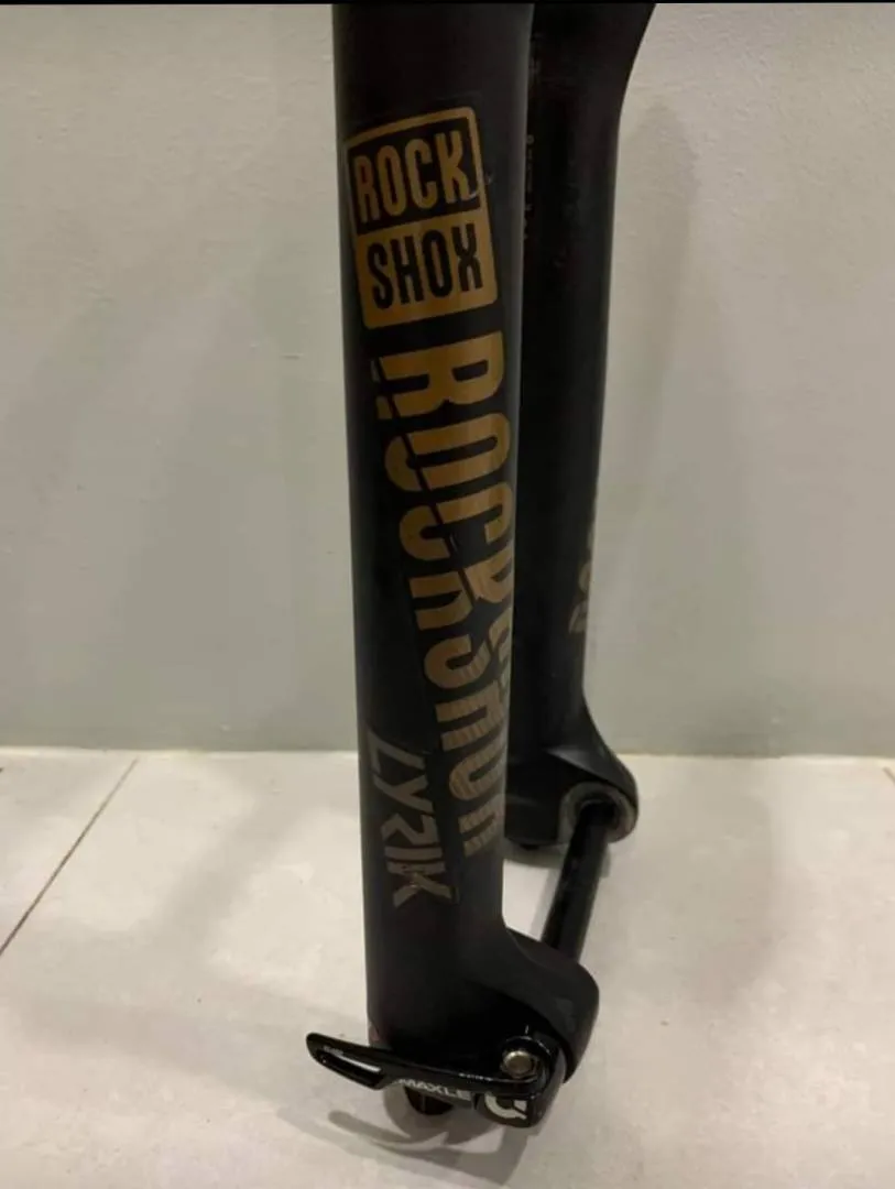 Rockshox Lyric 27.5