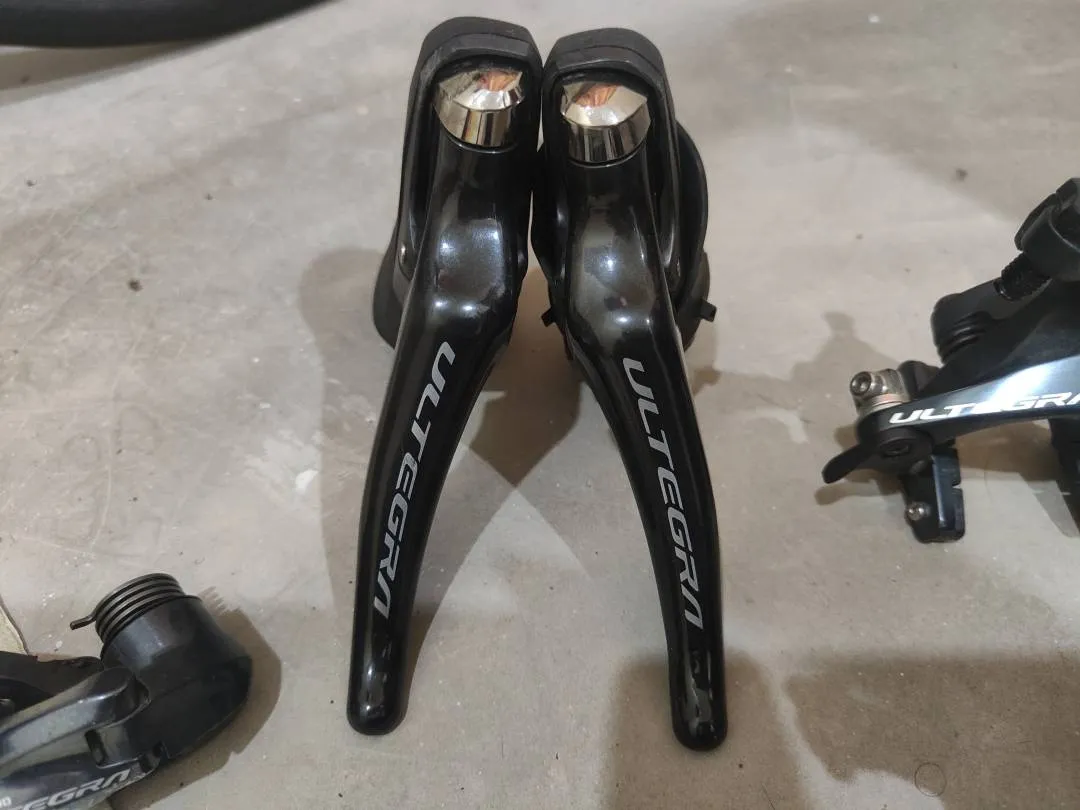 Ultegra R8000 Shifter, RD, FD &amp; break set
