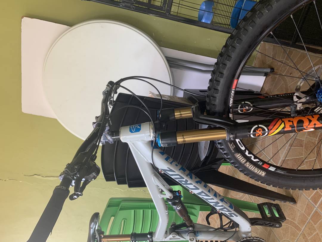 SANTA CRUZ BRONSON V2
