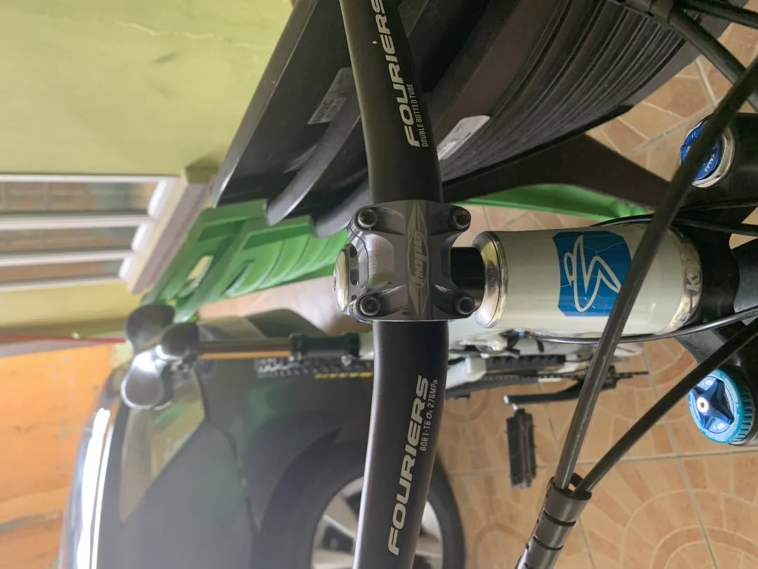 SANTA CRUZ BRONSON V2