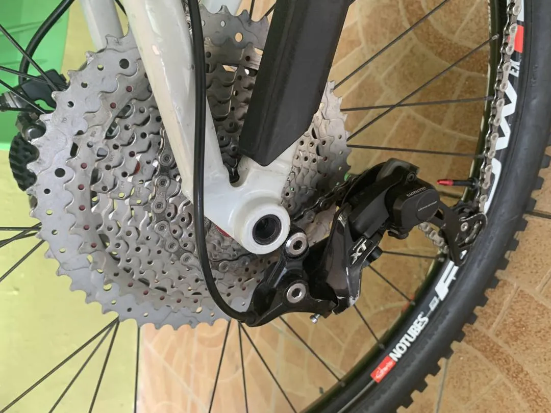 SANTA CRUZ BRONSON V2