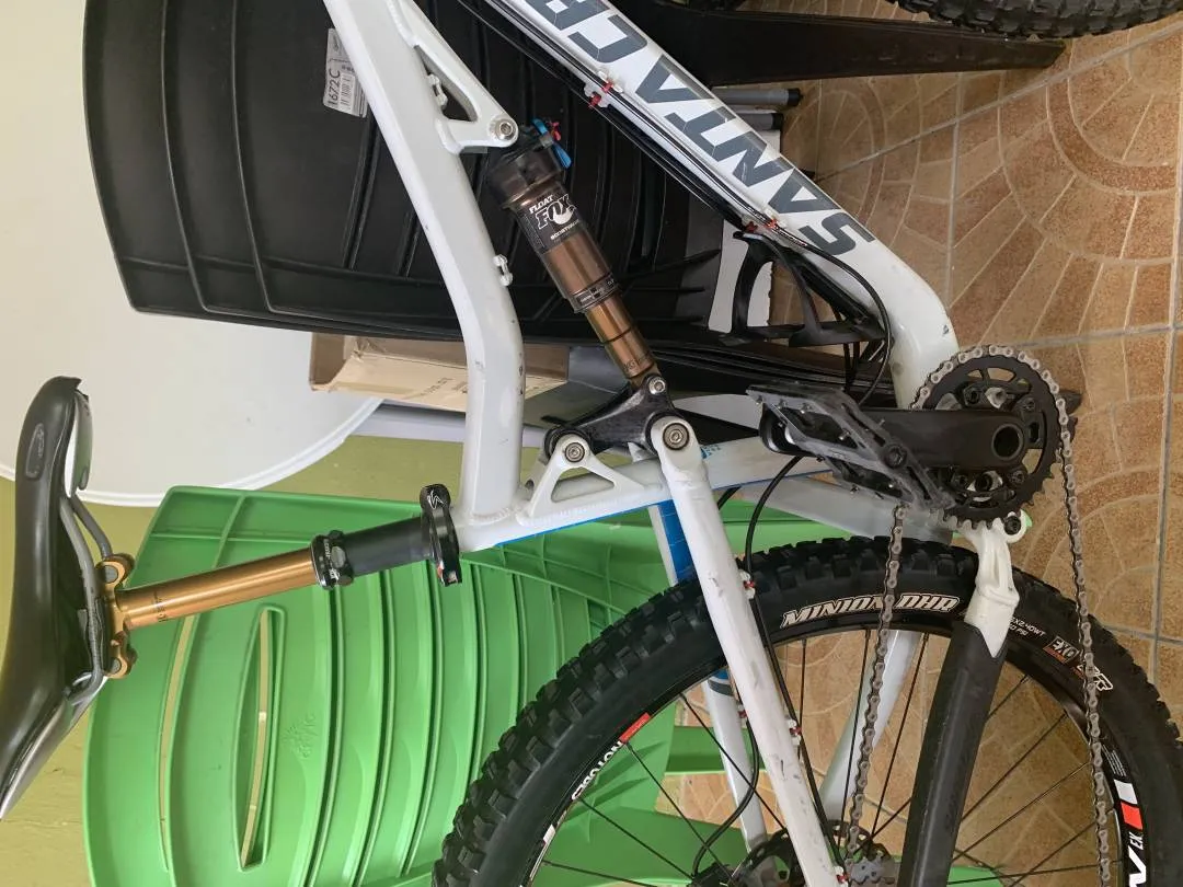 SANTA CRUZ BRONSON V2