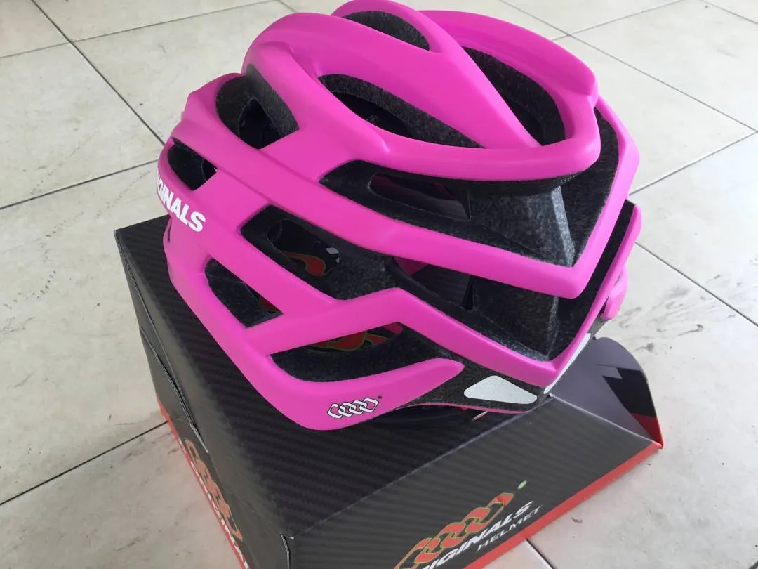 C Originals G1207 Pro Helmet 58-62cm -- free courier