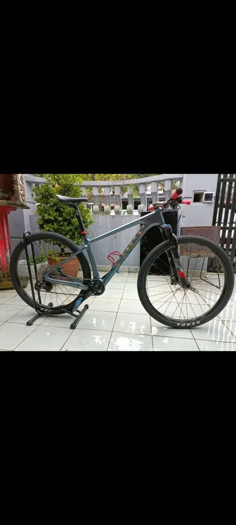2020 TRS CARBON MTB FOR SELL