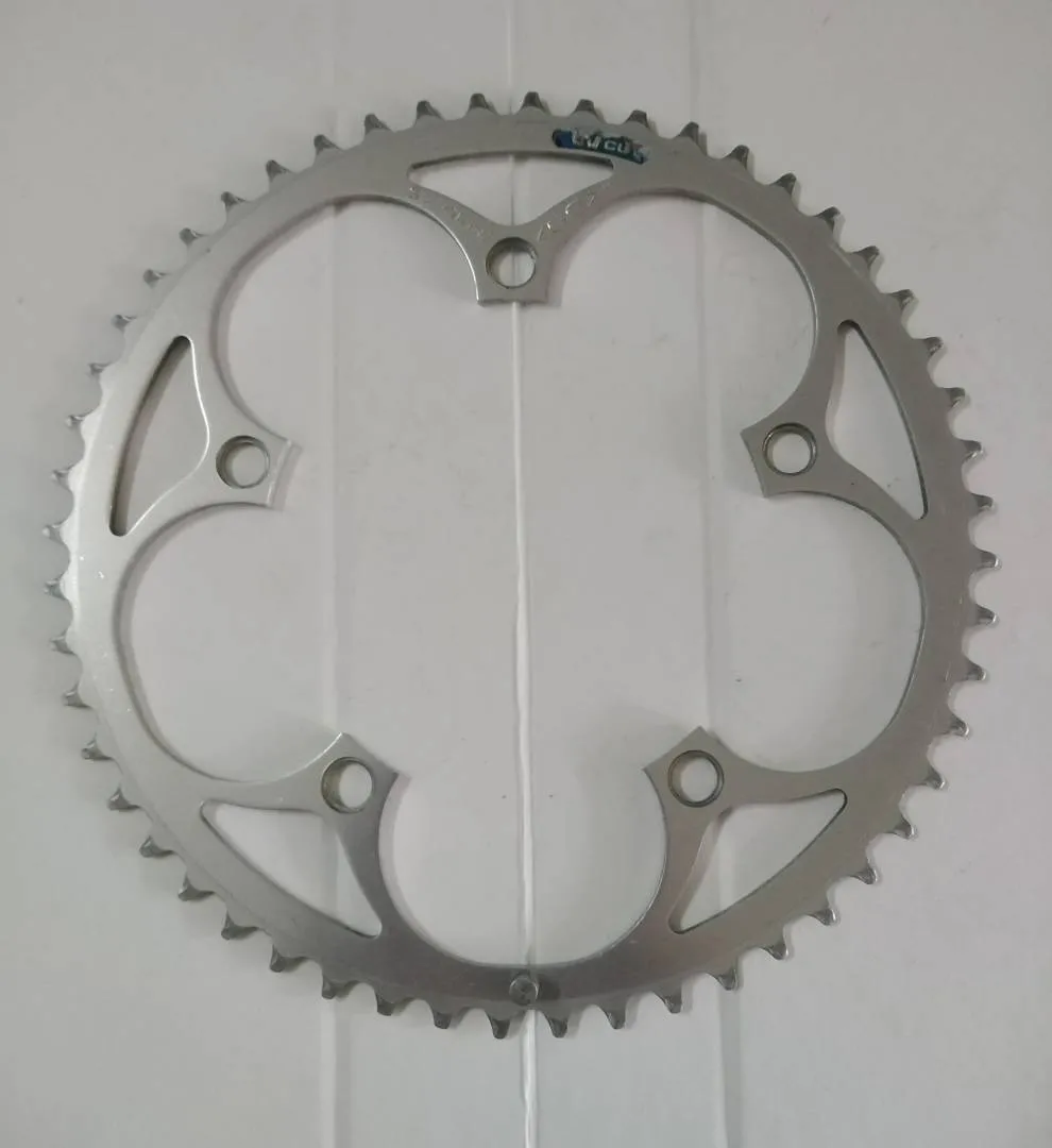Shimano 600 Arabesque 52t chainring