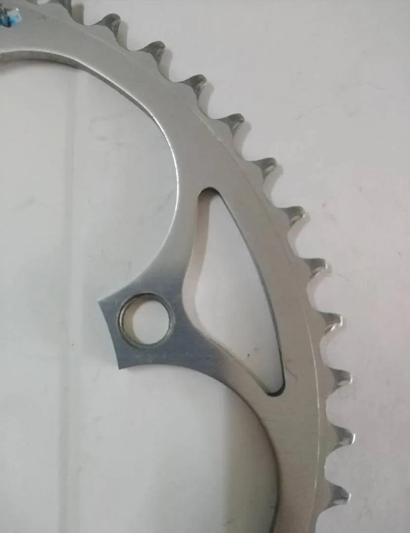 Shimano 600 Arabesque 52t chainring