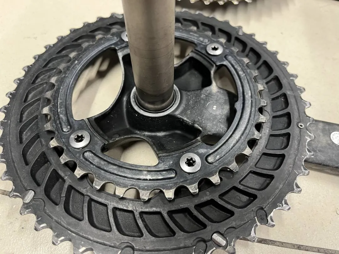 SOLD SOLD SOLD OUT OF STOCK Shimano 105 R5800 crankset