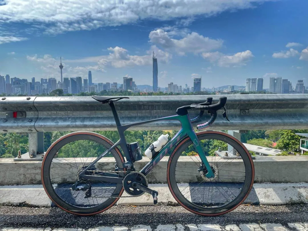 SCOTT FOIL 10 2021 Frameset w handlebar