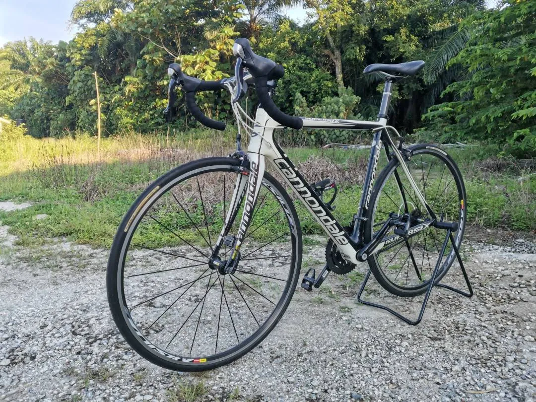 CANNONDALE SUPER SIX