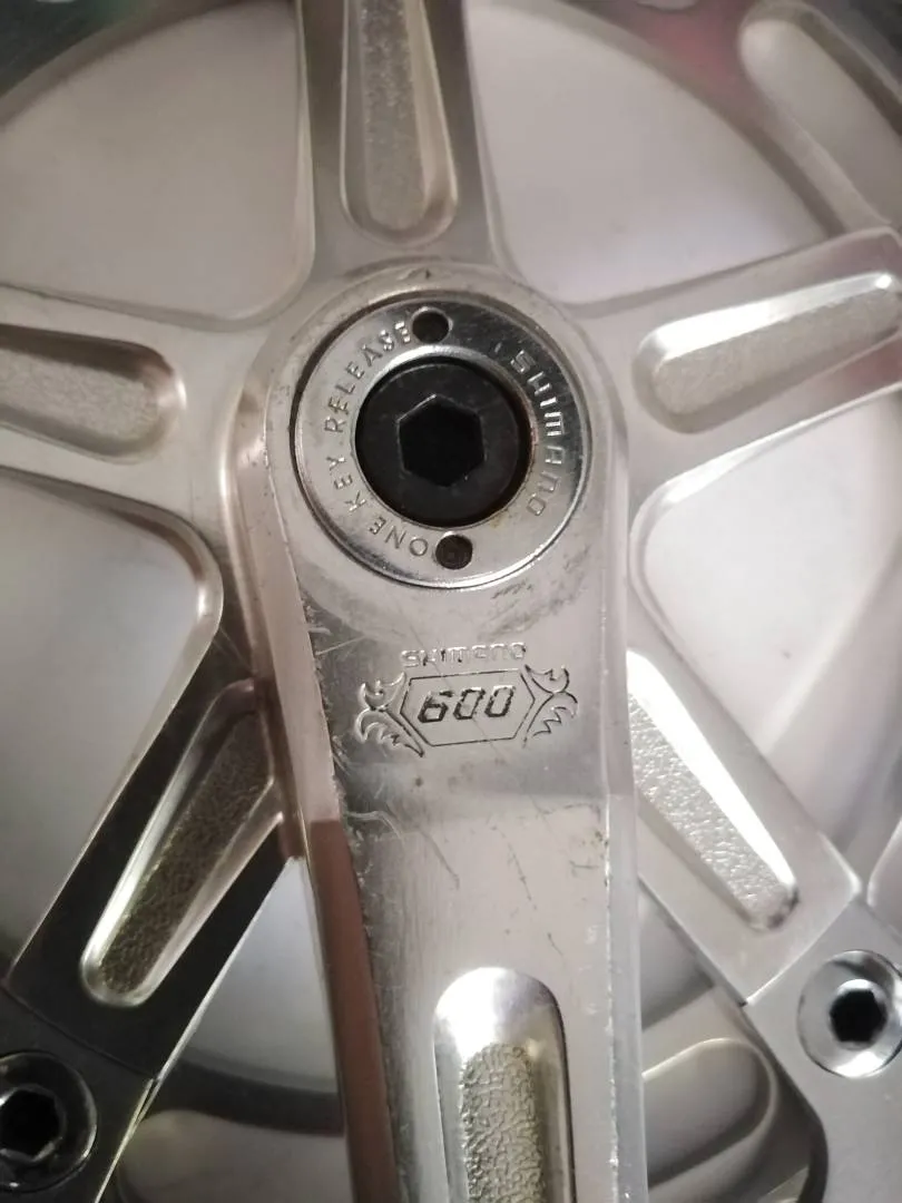 Shimano 600 Arabesque Crankset Vintage