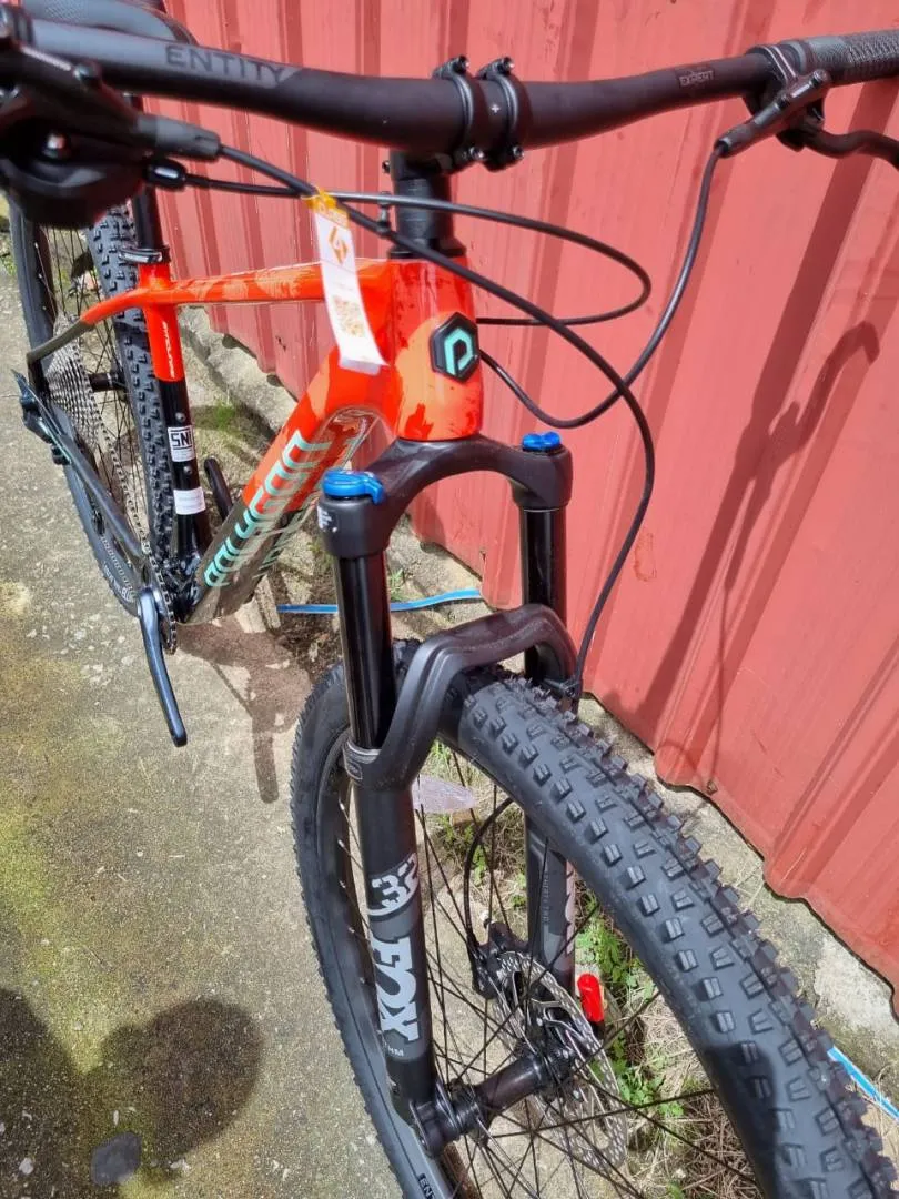 Polygon Syncline C5 - (29er) Carbon - Brand New !!!