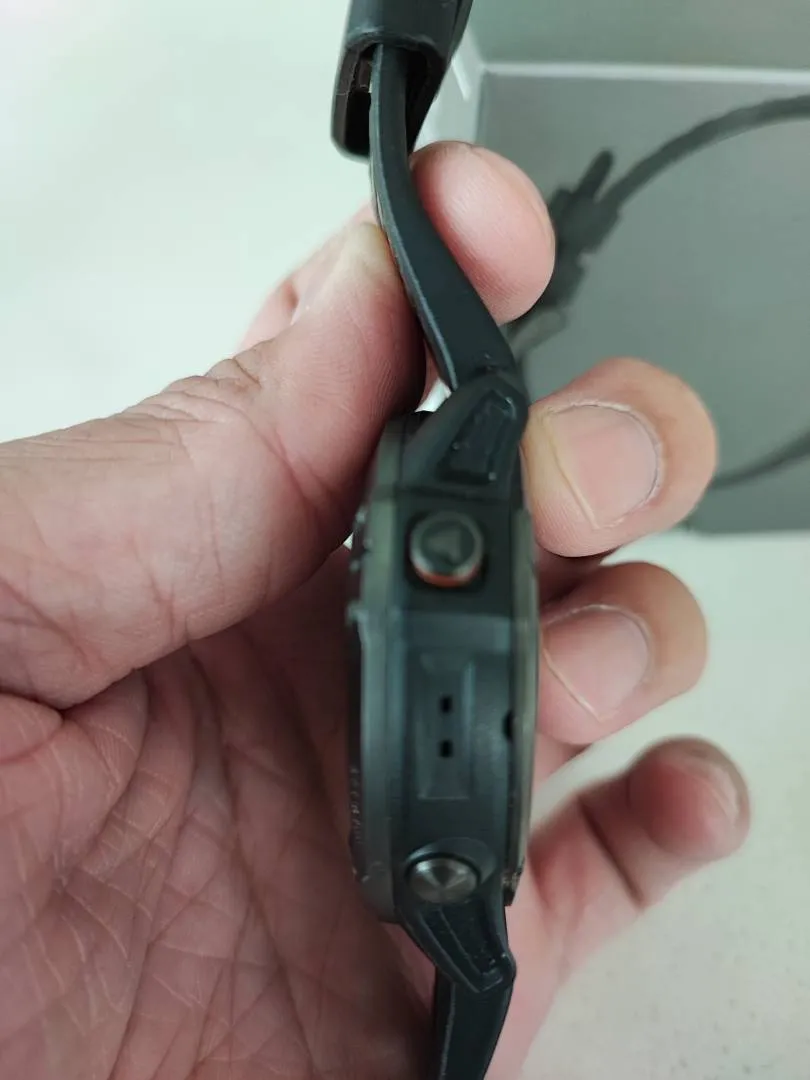 Sold - Dec 2020 Original Malaysia Model Garmin 6X Pro Solar