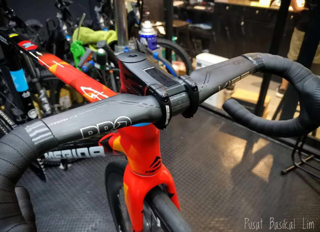 Pro Vibe Aero Carbon Handlebar