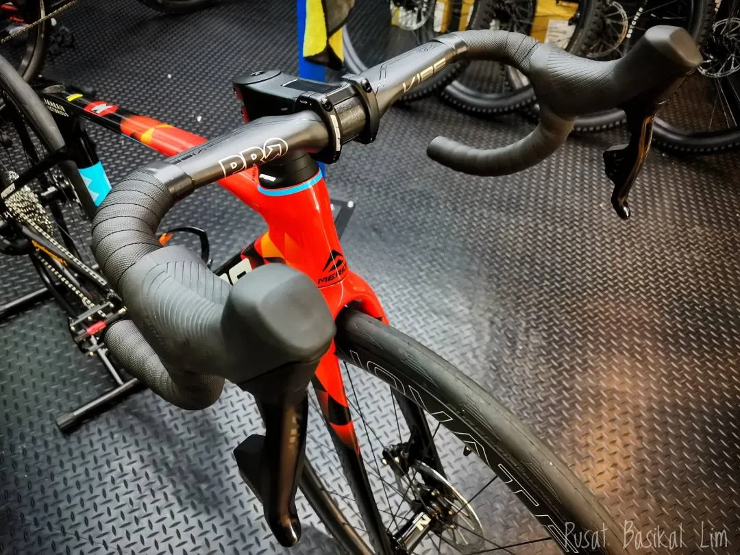 Pro Vibe Aero Carbon Handlebar