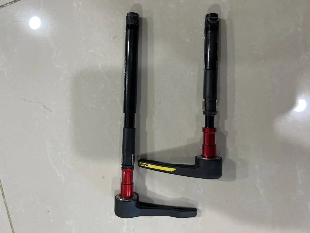 Mavic speed release thru axle