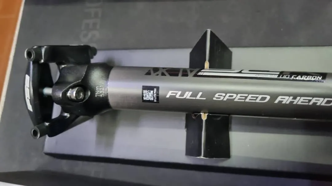 FSA SLK Seatpost 2023 (27.2mm, 30.9mm &amp; 31.6mm) 400mm length