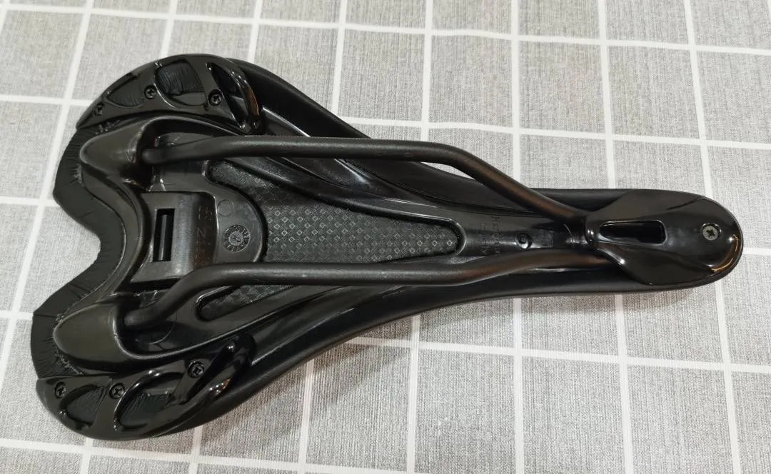 Fizik Aliante 8 Saddle