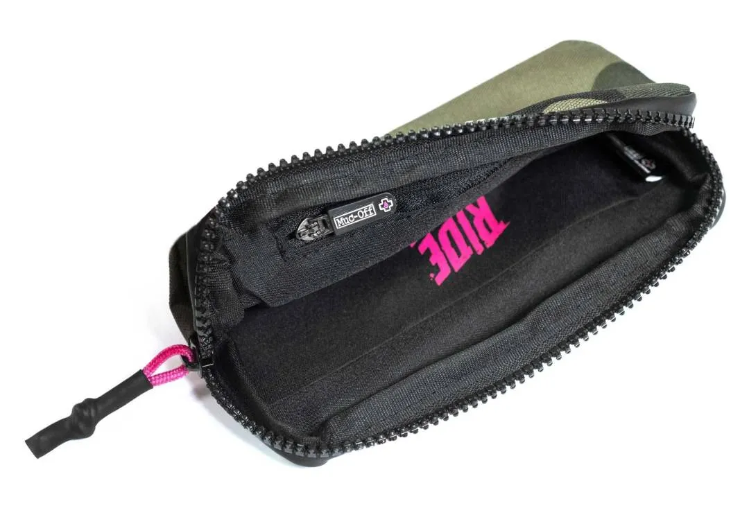 MUC OFF Essentials Case Cycling Case Original