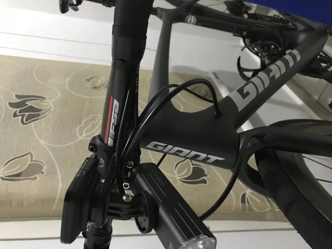 2021 Giant TCR Advance 1 Disc KOM
