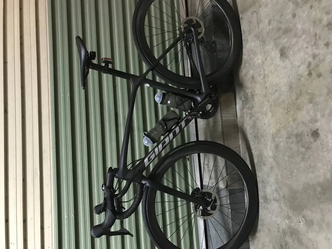 2021 Giant TCR Advance 1 Disc KOM