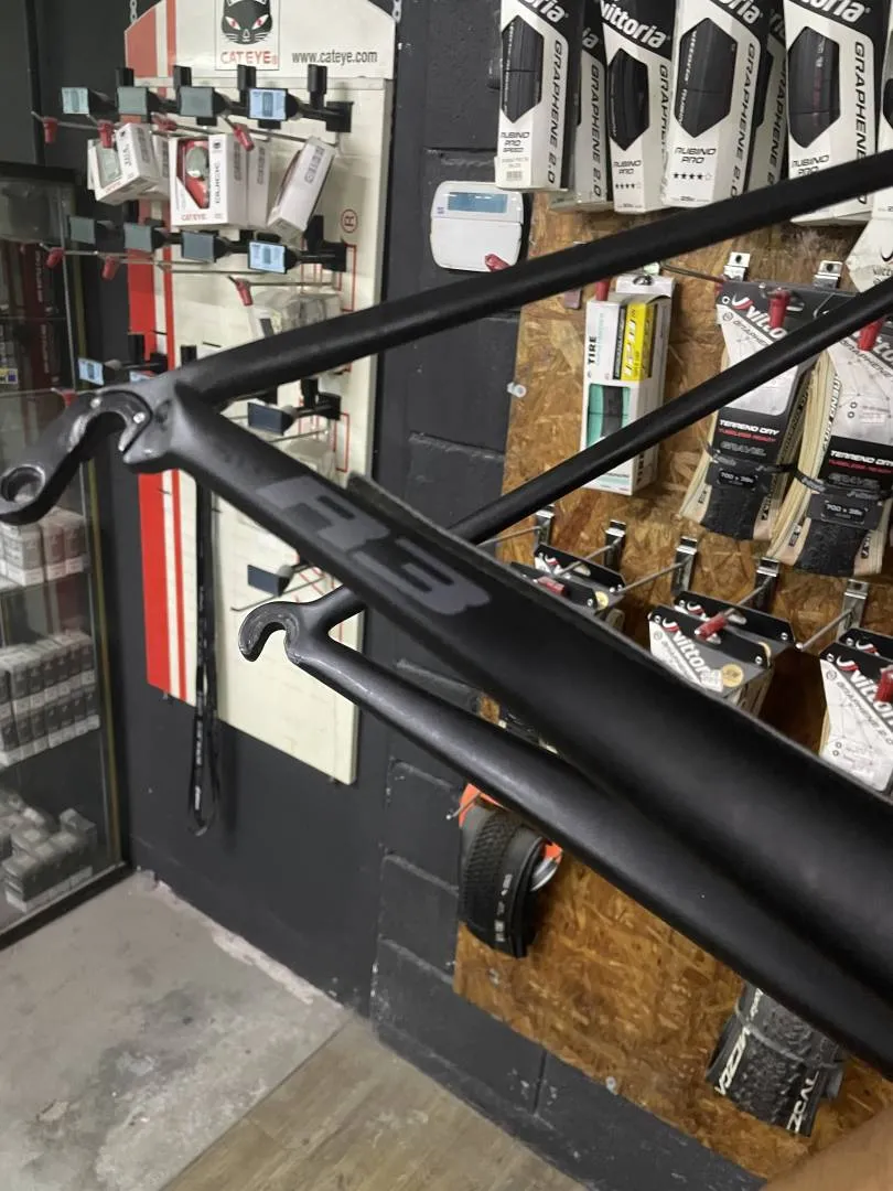 (SOLD)CERVELO R3 FRAMESET RIM BRAKE
