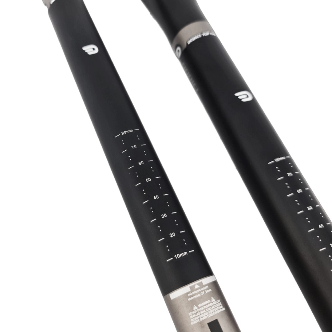 DODICI Duro Carbon Seatpost