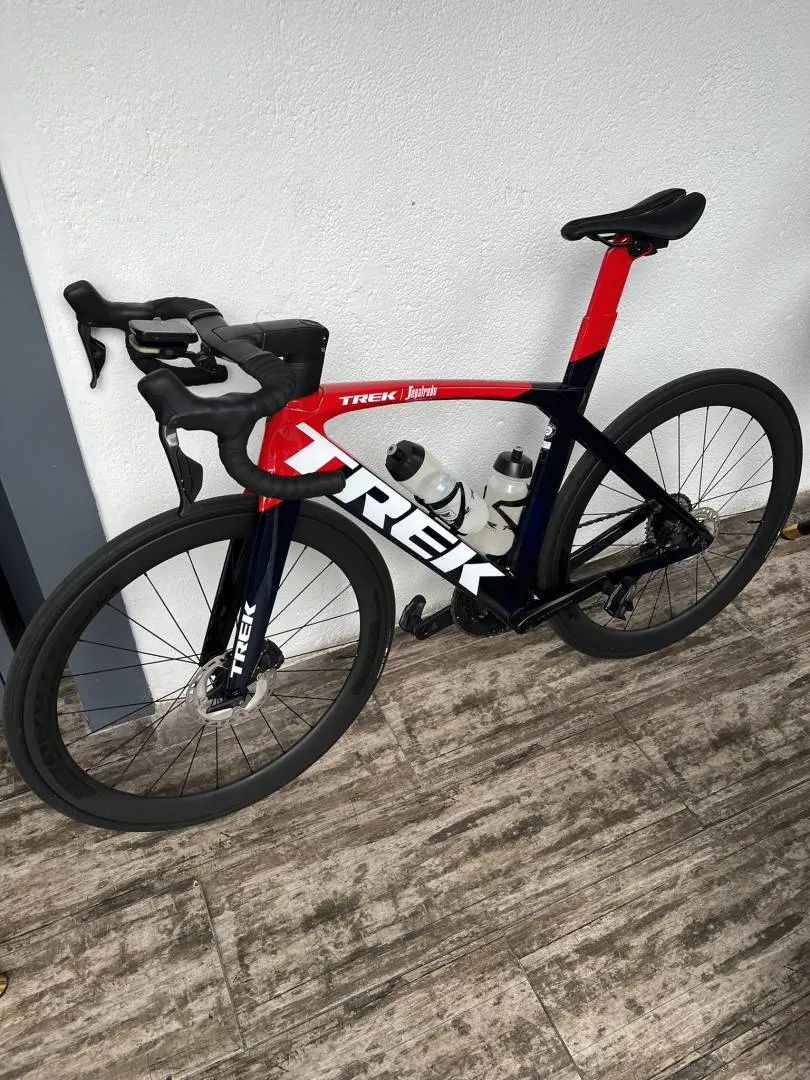 TREK MADONE SLR SIZE 54 ULTEGRA Di2 12SPD