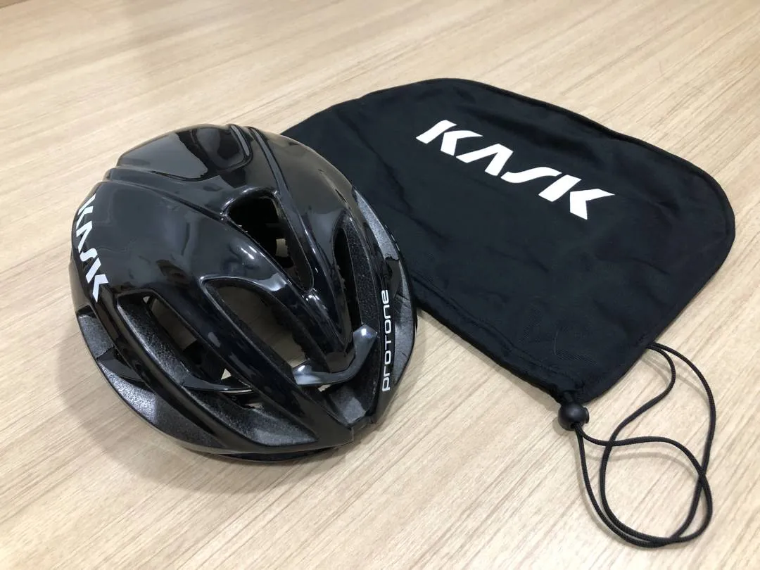 Kask Protone Black (L)