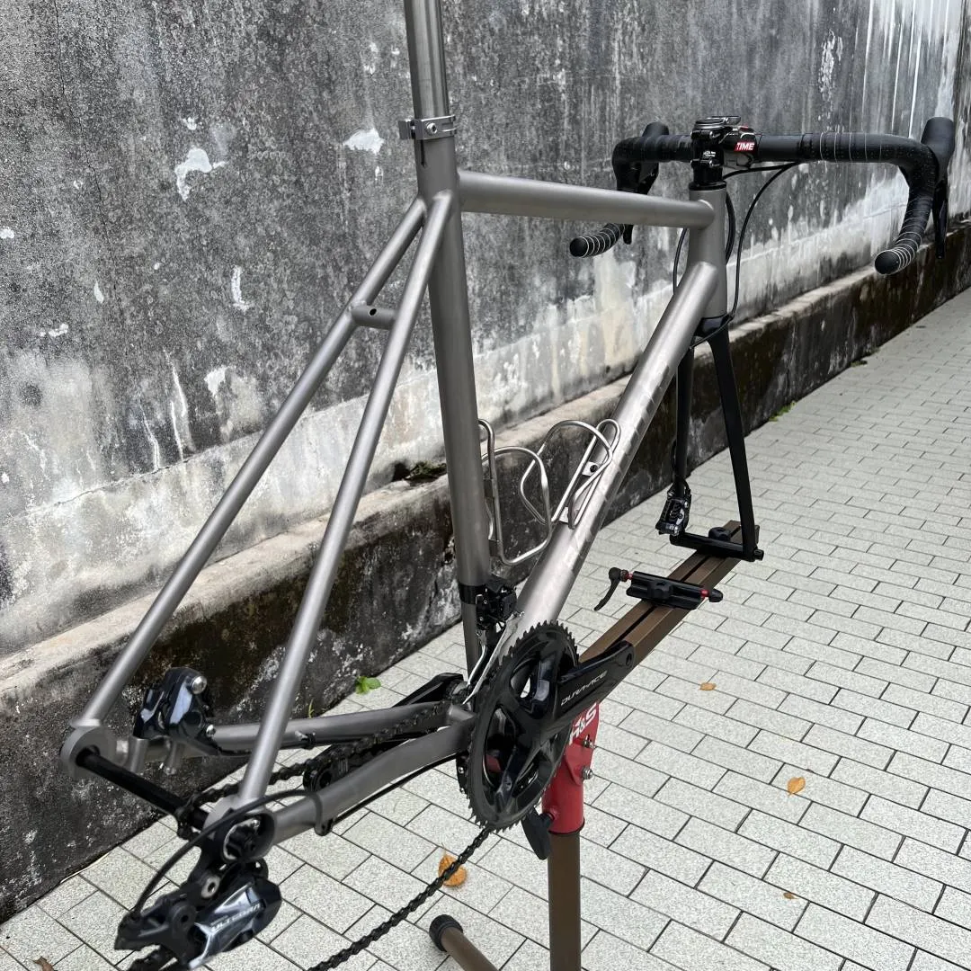 Kespor Opal Titanium, size 56cm
