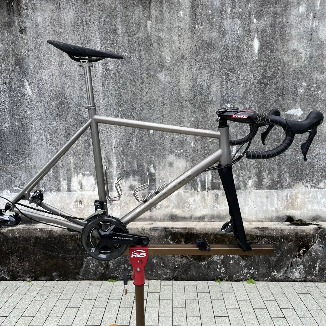 Kespor Opal Titanium, size 56cm