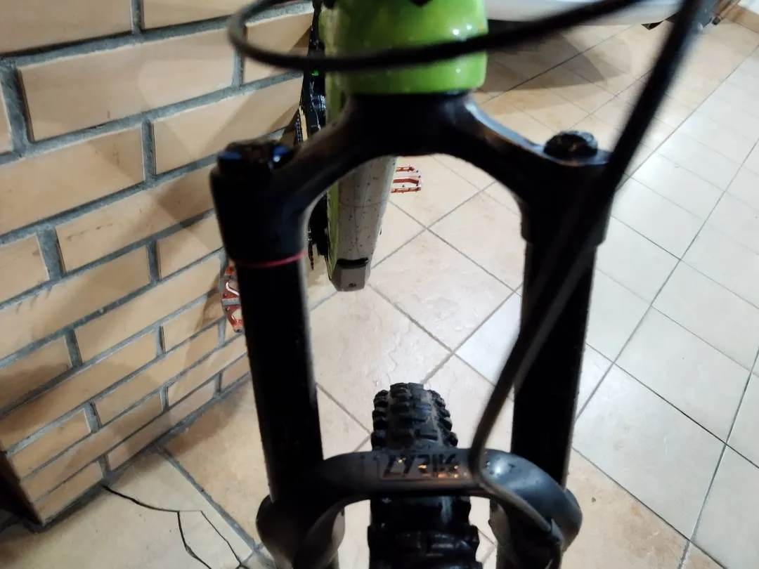 Norco Range C9 Carbon 29er Enduro Bike