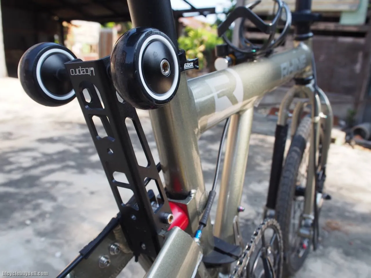 RHINE XT 10 Speed (20" Birdy full suspension folding bike)