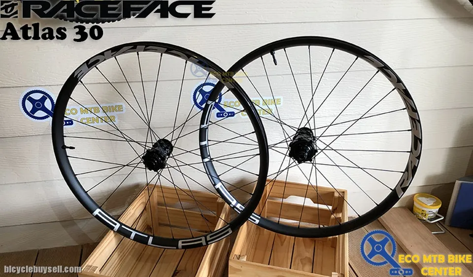 RACEFACE Wheelsets Atlas 30 27.5/29 (SELL IN PAIR)