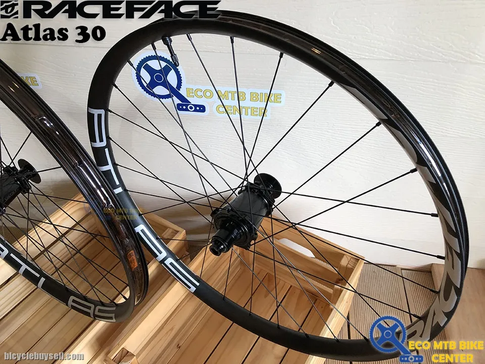 RACEFACE Wheelsets Atlas 30 27.5/29 (SELL IN PAIR)
