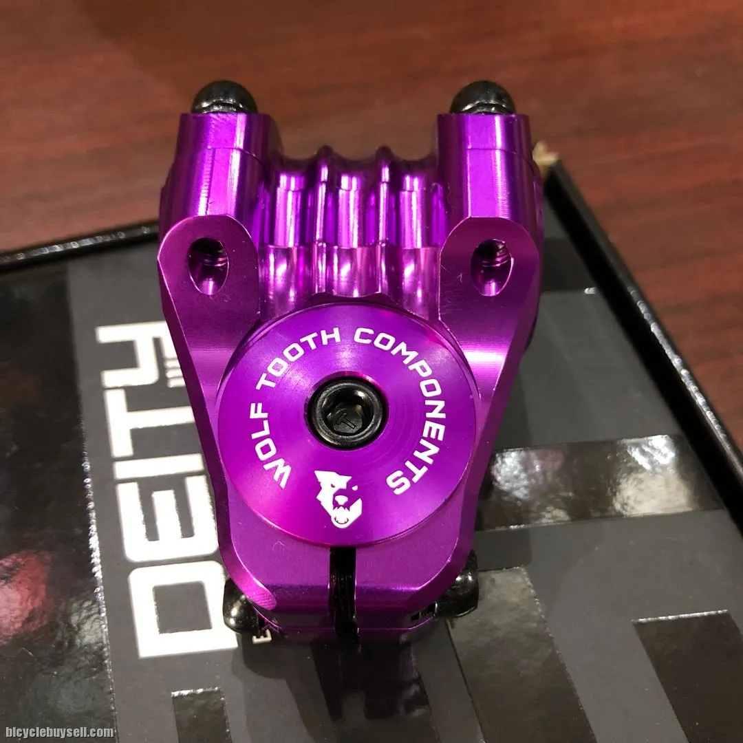 WOLF TOOTH COMPONENTS Ultralight Stem Cap and Bolt AL7075-T6 MADE IN USA