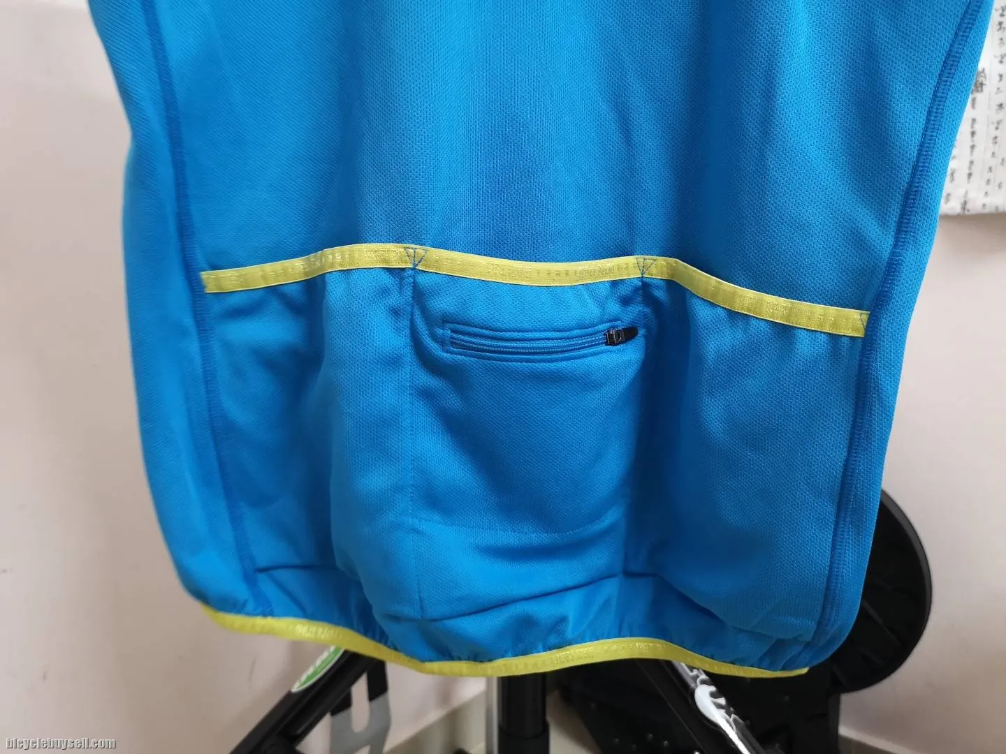 Used Original Pearl Izumi Jersey - Size XL